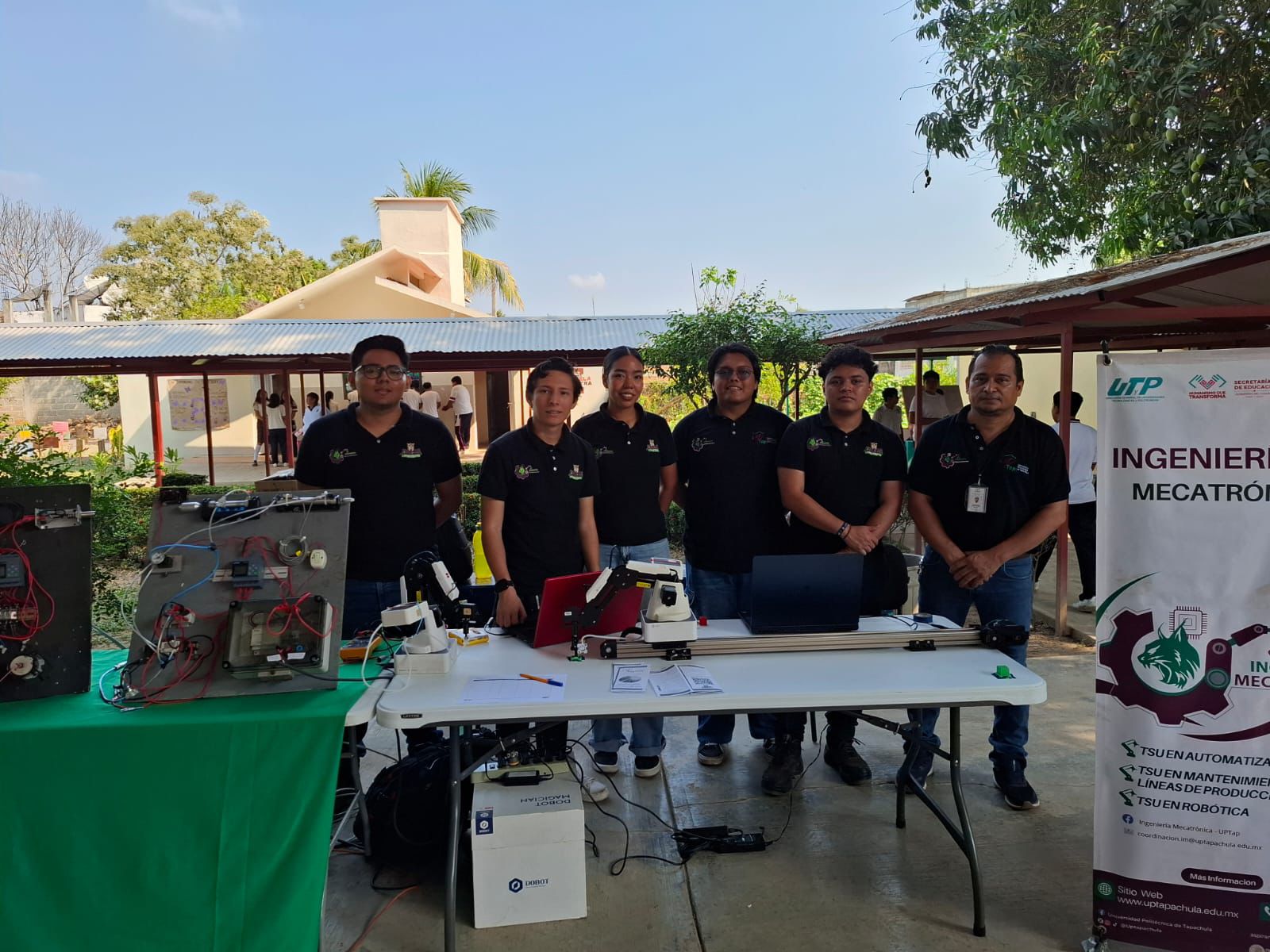UPTap PROMUEVE SU OFERTA EDUCATIVA EN FERIA PROFESIOGRÁFICA EN MAZATÁN