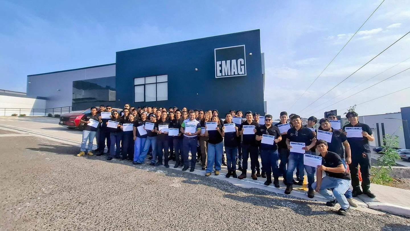 VINCULACIÓN INDUSTRIAL DE ALTO NIVEL PARA ESTUDIANTES DE MECATRÓNICA DE LA UPTAP