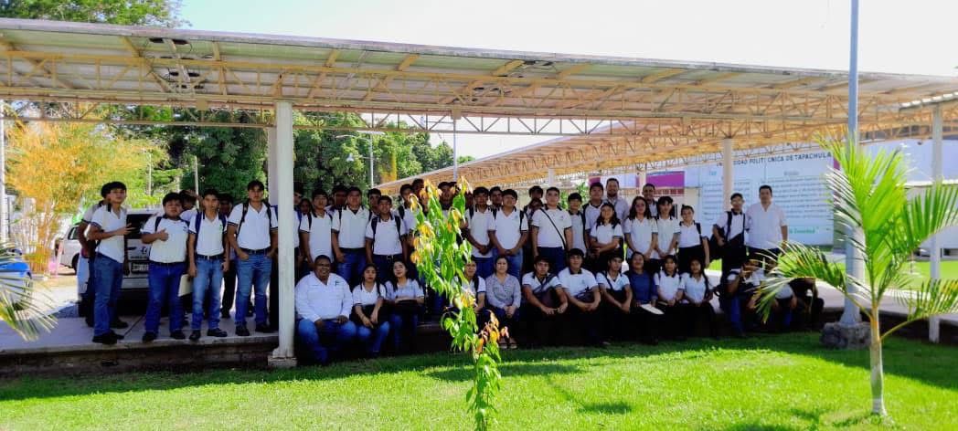 CONALEP 325 TAPACHULA REALIZA VISITA GUIADA A LA UPTAP PARA FORTALECER LA VINCULACIÓN ACADÉMICA